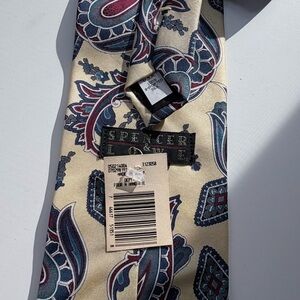 VTG Spencer Steele Paisley Silk Tie in Cream, Blue & Burgundy